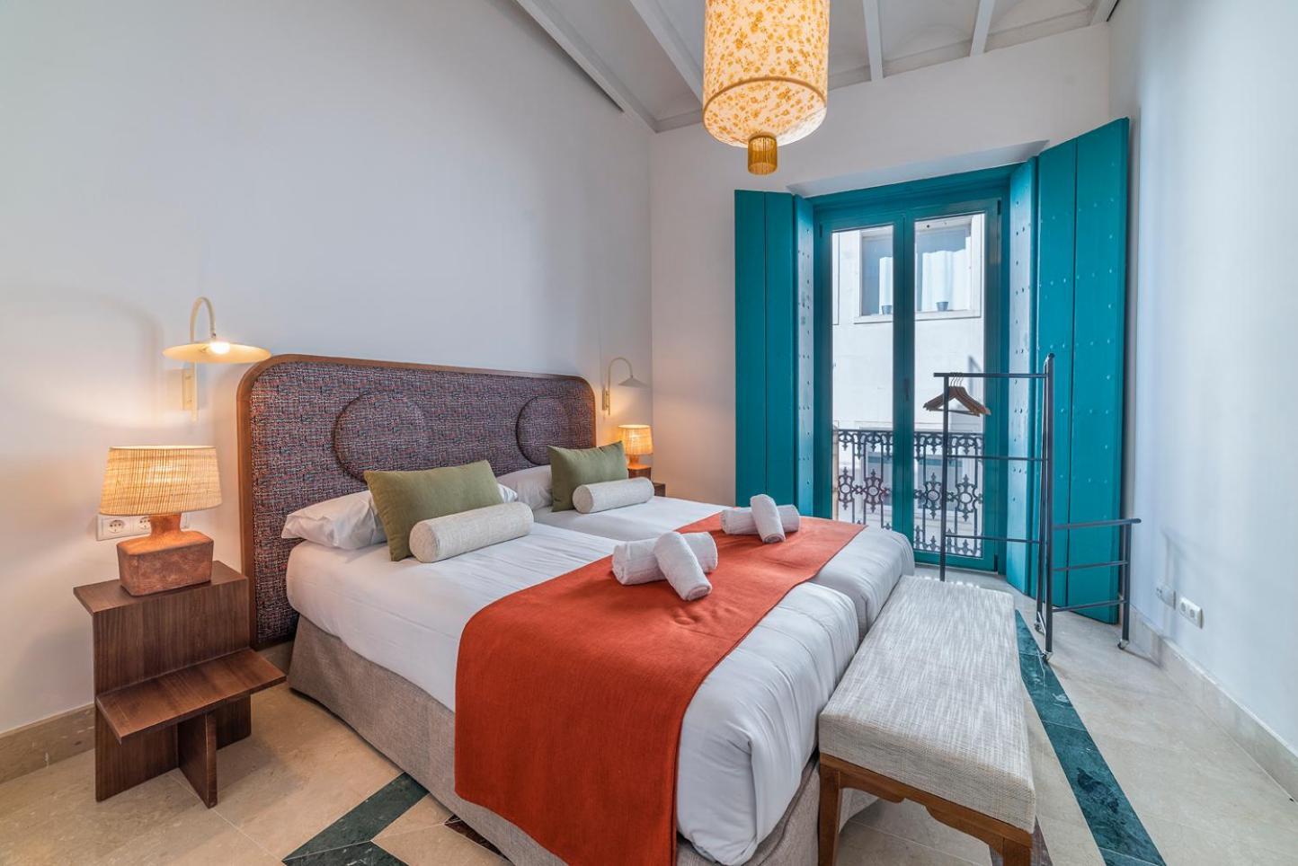 Slow Suites Salvador Seville Exterior photo